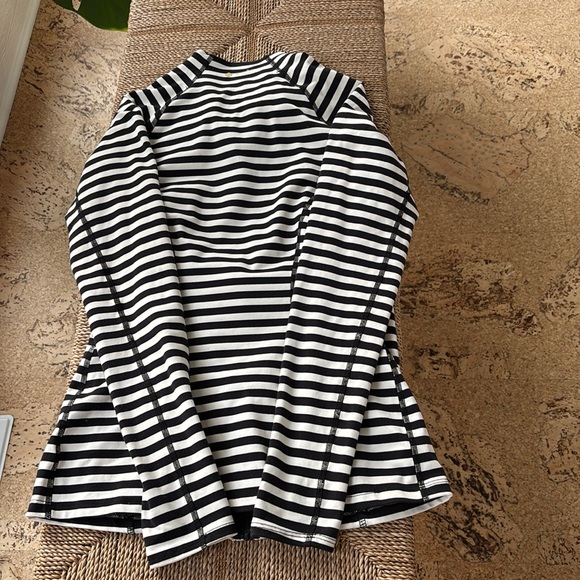 kate spade ♠️ Beyond Yoga jacket. - Picture 3 of 8